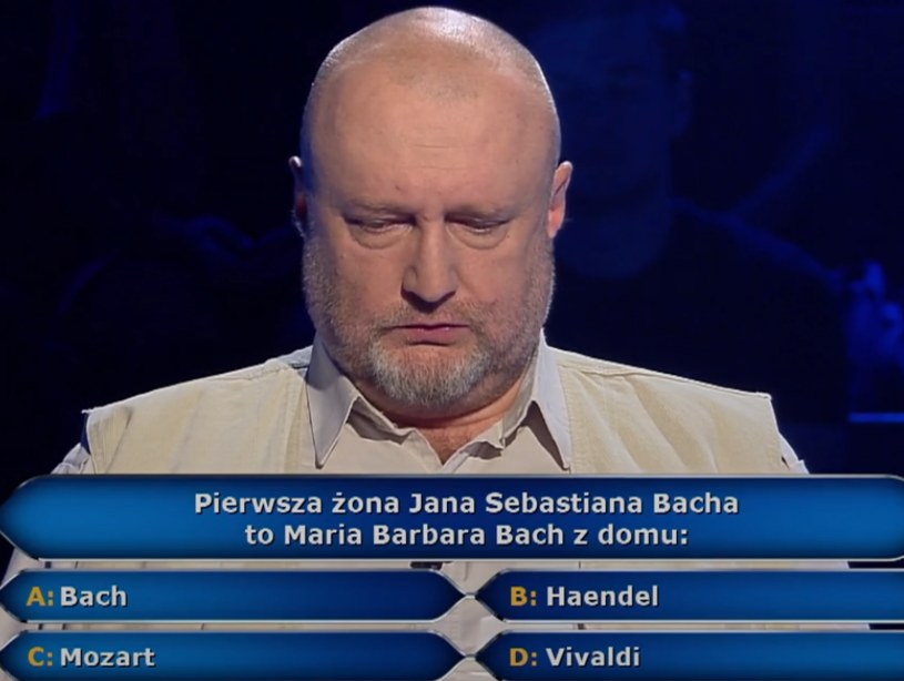"Tak podejrzewałem" - stwierdził już po ujawnieniu prawidłowej odpowiedzi w "Milionerach" Leszek Stundis. Ile wygrał w popularnym programie TVN?