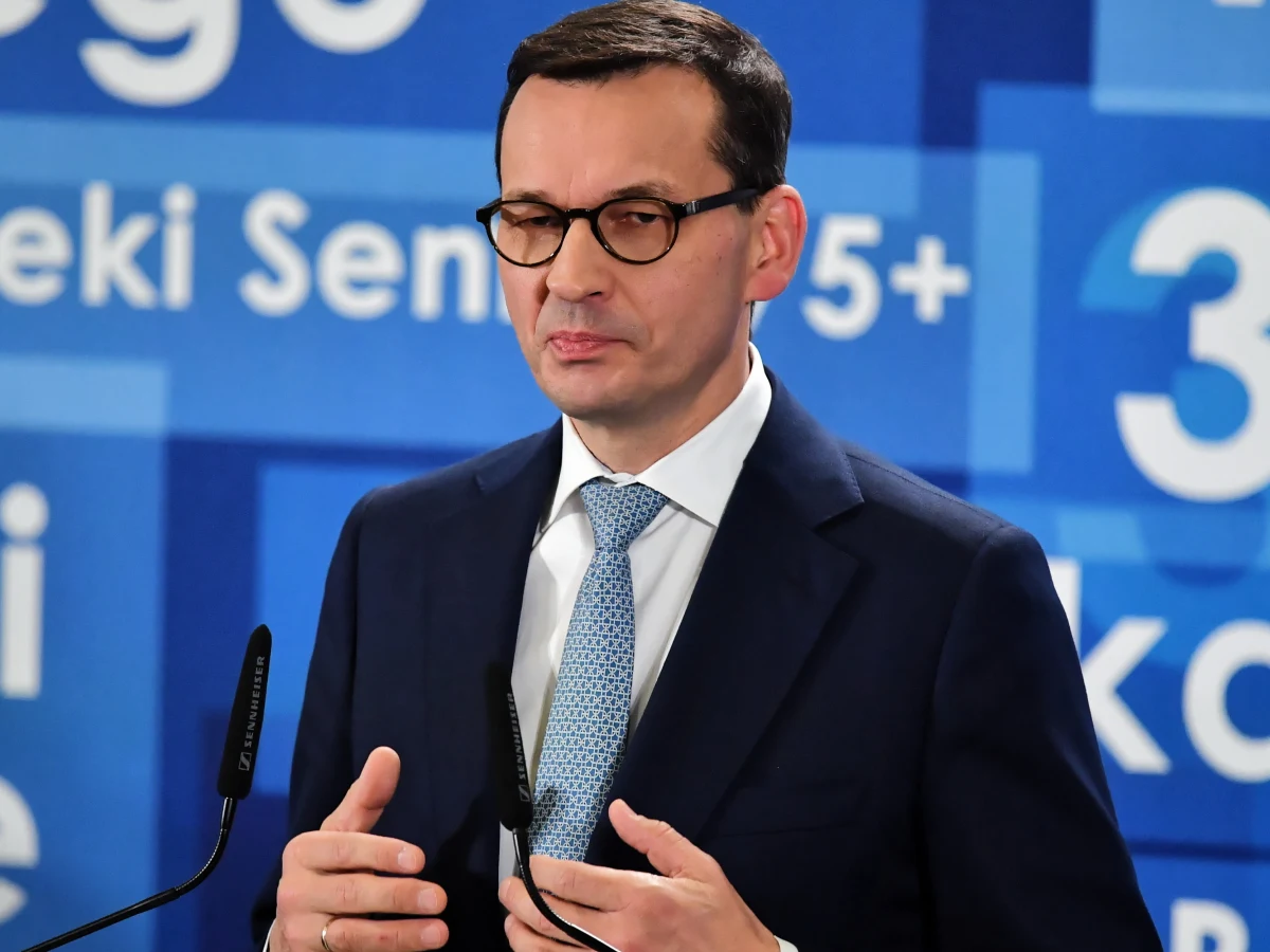 Szef rządu Mateusz Morawiecki ma sprostować swoją wypowiedź o smogu w Krakowie. Taką decyzję w trybie wyborczym podjął Sąd Apelacyjny w Krakowie. Tym samym zmienił decyzję, która zapadła w sądzie pierwszej instancji. W piątek Sąd Okręgowy uznał, że wypowiedź premiera miała charakter subiektywnego zdania, a nie była stwierdzeniem faktu. Nie mogłem pozwolić, by poszła opinia, że nic się nie robi - tak decyzję sądu skomentował prezydent Jacek Majchrowski. 