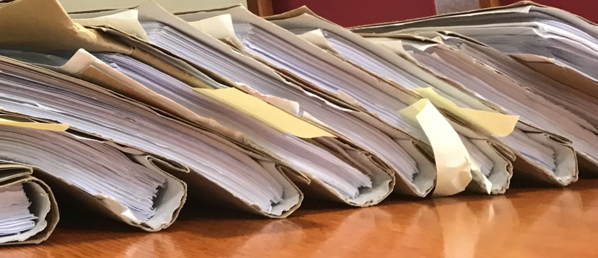 ​Postanowienie wiceprezes TSUE w sprawie środków tymczasowych, nakazujące przywrócenie stanu sprzed wejścia w życie ustawy o SN, powinno być wykonane natychmiast - przypomina Trybunał Sprawiedliwości Unii Europejskiej. Komisja Europejska dała Polsce miesiąc czasu na przedstawienie raportu z wykonania tego postanowienia TSUE, jednak samo jego wykonanie powinno się odbyć "natychmiast" - usłyszała dziennikarka RMF FM Katarzyna Szymańska-Borginon. 

