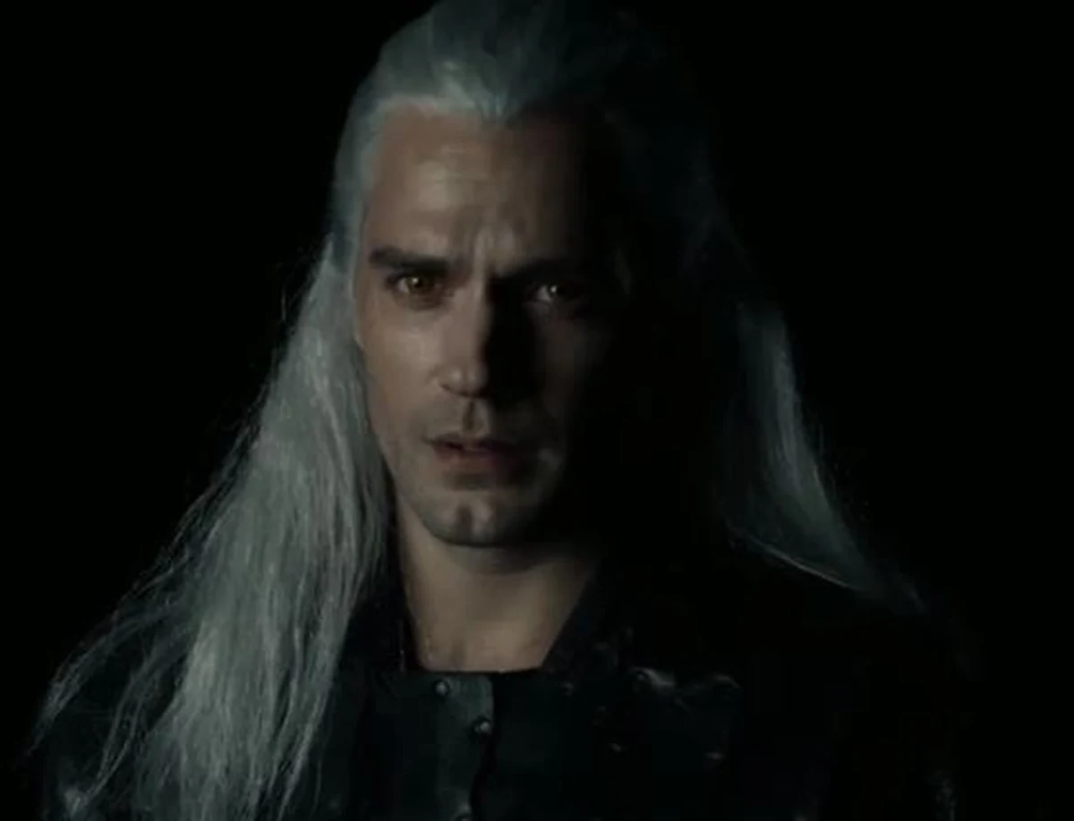 Internetowy serwis filmowy Netflix pokazał pierwsze zdjęcie Henry'ego Cavilla w roli Geralta z Rivii. Można już także podziwiać pierwsze, krótkie wideo z aktorem w pełnej charakteryzacji.