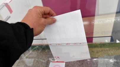 Kradzież banerów, agitacyjne SMS-y. 6 przypadków naruszenia ciszy wyborczej w Świętokrzyskiem