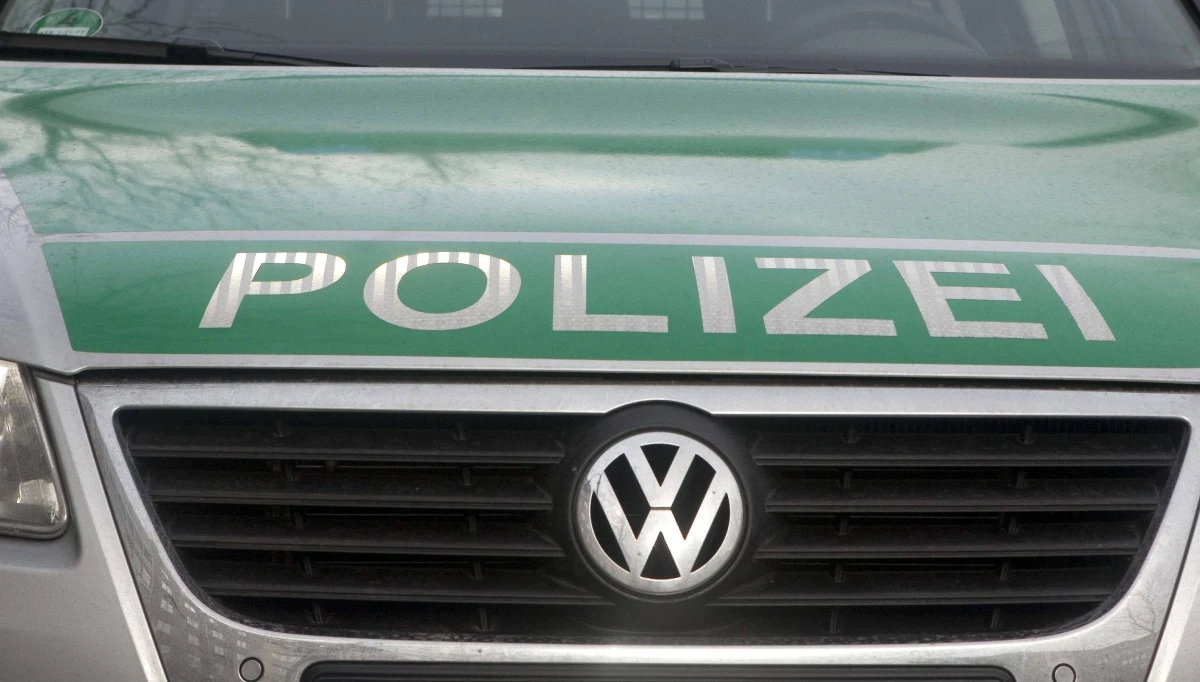 Ponad 20 kilometrów przejechał pod prąd na autostradzie w Hesji w środkowych Niemczech pijany polski kierowca ciężarówki - poinformowała miejscowa policja. Decyzją sądu 47-letni Polak trafił do aresztu.