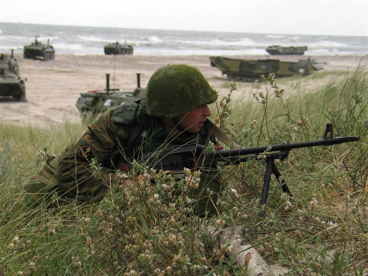 Organizacje proobronne będą na ćwiczeniach "Anakonda-18", mimo wątpliwości Amerykanów - podaje "Rzeczpospolita". Manewry wojskowe pod kryptonimem "Anakonda" odbywają się co dwa lata, to największe ćwiczenia w tym roku. Weźmie w nich udział około 12,5 tys. żołnierzy, a dodatkowo 5 tys. w krajach bałtyckich i na morzu - podaje dziennik.
