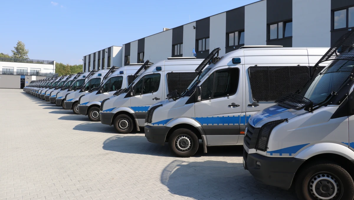 Strajk! Tak jednym słowem trzeba nazwać to, co dzieje się dzisiaj w polskiej policji. Pokaz koszmarnej słabości państwa trwa w najlepsze. Ale jeszcze bardziej przeraża to, że większość polityków (wszystkich opcji), obserwatorów i komentatorów nie widzi realnych zagrożeń, na jakie od kilku dni narażeni są Polacy. 