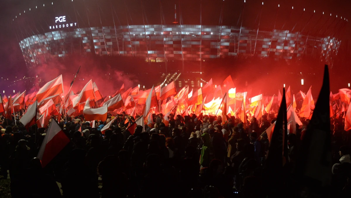 Apelujemy do prezydenta Andrzeja Dudy, by w sprawie marszu 11 listopada poczekał na postanowienia sądu dotyczące zakazu organizacji Marszu Niepodległości - stwierdził prezes Stowarzyszenia Marsz Niepodległości Robert Bąkiewicz.