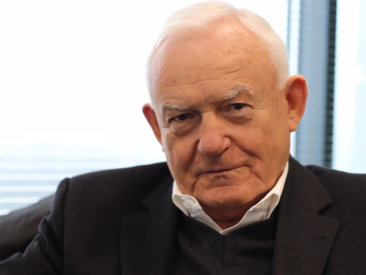 „Nie pójdę (na Marsz Państwowy 11 listopada), dlatego że nawet jeżeli pan prezydent Duda i pan premier Morawiecki staną na czele tego marszu, to przecież wiadomo, kto będzie za ich plecami” - mówi w Porannej rozmowie w RMF FM były premier Leszek Miller. „Chodzi o tych, którzy ten marsz od dawna zapowiadali. Co więcej, mieli wszystkie możliwe zgody do pewnego czasu. Uzyskali w zeszłym roku decyzję wojewody, że to jest marsz cykliczny, czyli przez 4 lata mogą go organizować” - dodał. „Decyzja pani Gronkiewicz-Waltz mi się nie podoba i ona prawdopodobnie zostanie obalona przez sąd” - tak Leszek Miller odniósł się do wczorajszej decyzji Hanny Gronkiewicz-Waltz o zakazie organizacji Marszu Niepodległości.