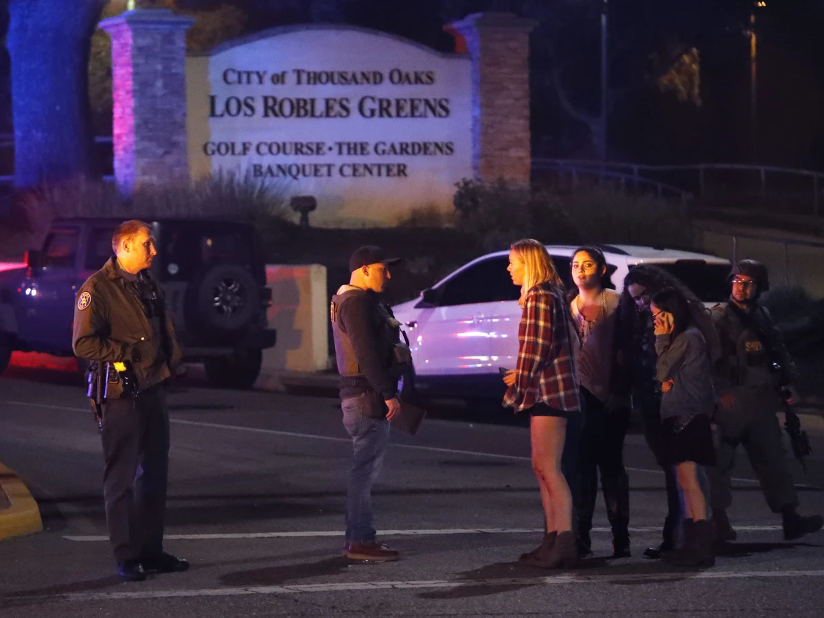 Strzelanina w barze w Thousand Oaks w Kalifornii. Policja potwierdziła, że nie żyje 12 osób. Napastnik też został zastrzelony. Ofiary to uczestnicy koncertu country.