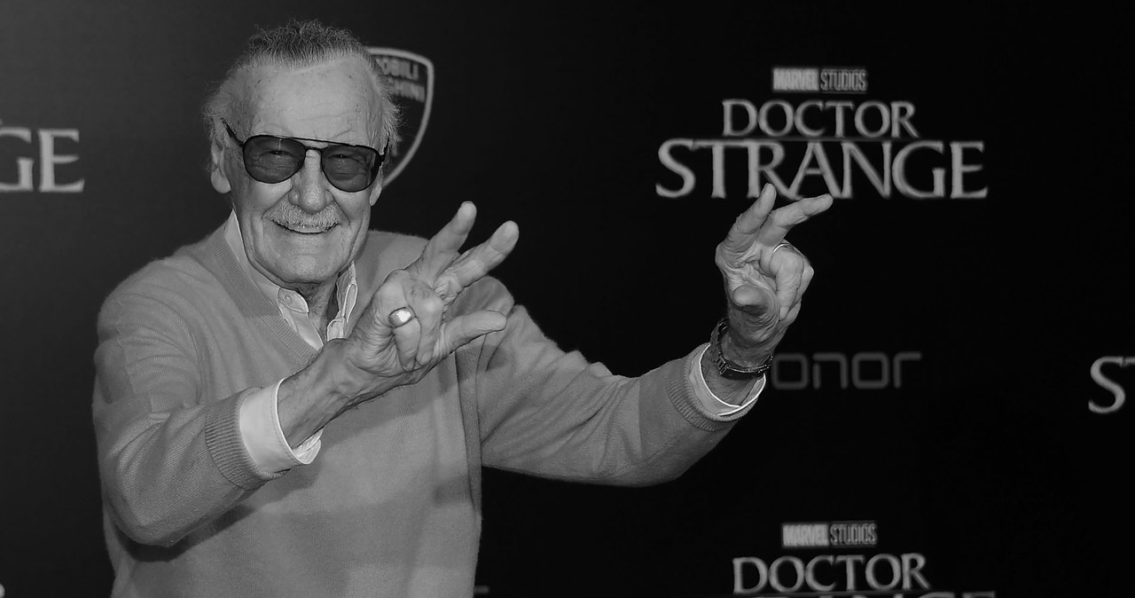 Stan Lee, legendarny autor komiksów wydawanych przez Marvel Comics, zmarł w poniedziałek, 12 listopada, w wieku 95 lat - poinformowała córka artysty. Niektóre postaci i komiksowe opowieści stały się podstawą dla bijących rekordy popularności filmów, jak "Spider-Man", "Hulk", czy "X-Men".