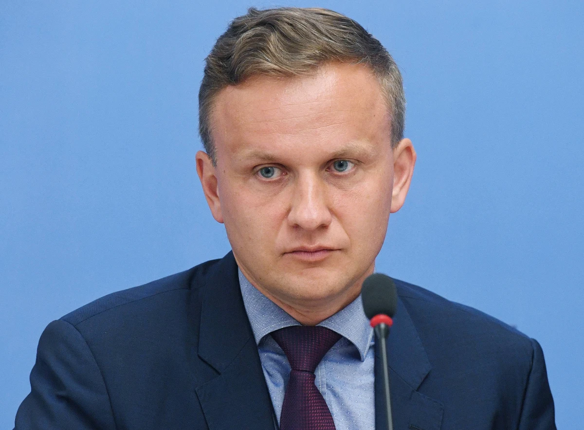 Bartosz Marczuk – były wiceszef resortu rodziny, pracy i polityki społecznej, który zajmował się m.in. programem Rodzina 500+ – znalazł nową pracę. Rada Nadzorcza Polskiego Funduszu Rozwoju SA powołała go od 19 listopada w skład Zarządu Polskiego Funduszu Rozwoju.