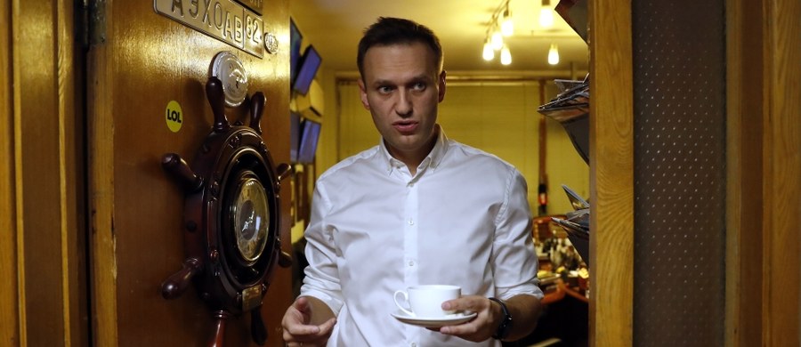 Anulowano zakaz wyjazdu za granicę, którym objęto jednego z przywódców rosyjskiej opozycji Aleksieja Nawalnego. Opozycjonista zapłacił grzywnę, w związku z czym zniesiono nałożone na niego ograniczenia i zakazy.