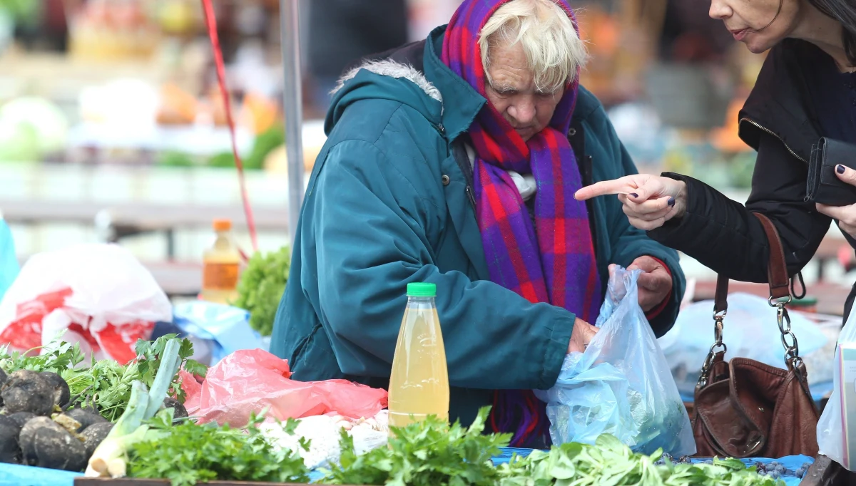 Poseł regionalnego parlamentu w rosyjskim obwodzie saratowskim próbował wyżywić się za 3,5 tysiąca rubli (około 200 złotych). Za tyle bowiem, według minister pracy, każdy Rosjanin może kupić jedzenia na miesiąc. Polityk opowiada teraz o swoich doświadczeniach.
