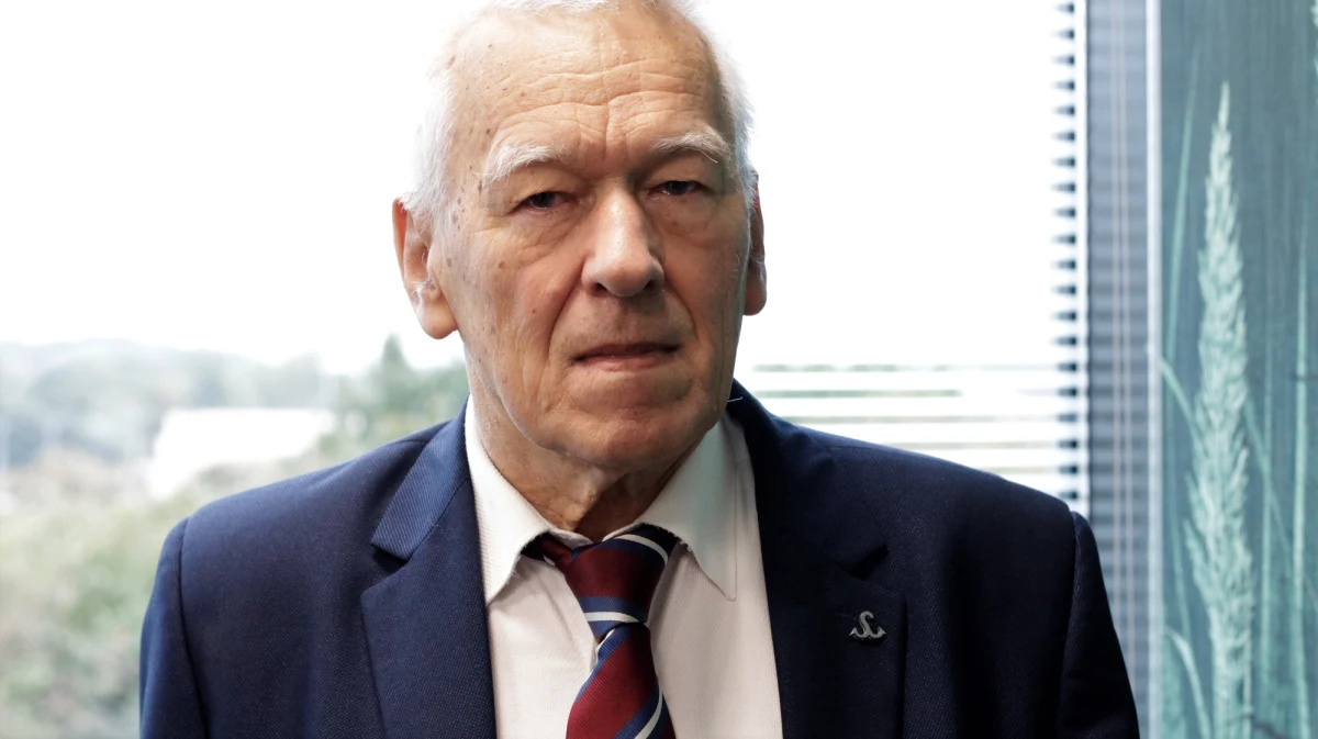 Kornel Morawiecki nie wyklucza kandydowania w majowych wyborach do Parlamentu Europejskiego. "Mam określoną wizję Europy i chcę ją zmieniać od wewnątrz" - mówi marszałek senior w rozmowie z "Super Expressem". I potwierdza, że chciałby zostać europosłem.