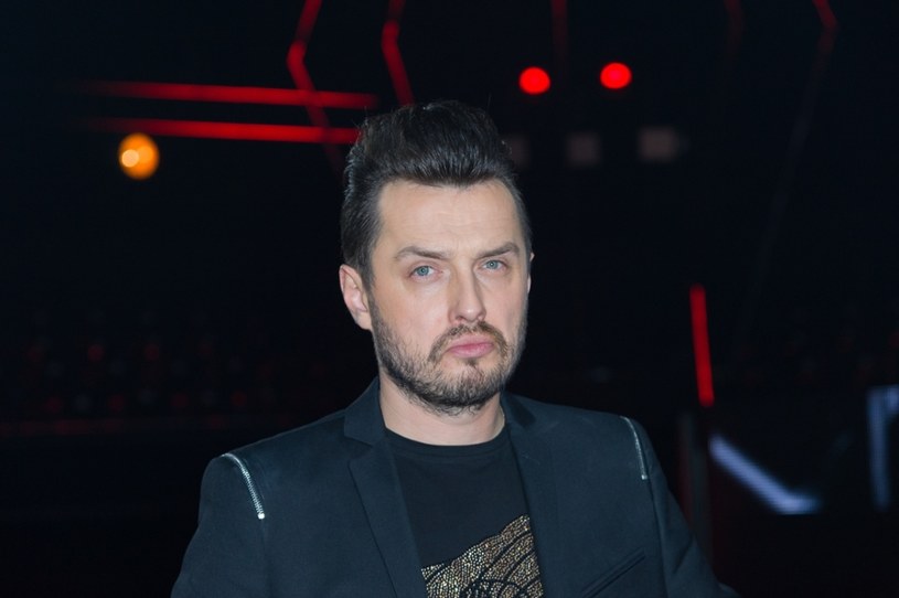 Piotr Cugowski skomentował wyniki pierwszego odcinka na żywo w dziewiątej edycji "The Voice of Poland". Trener zdradził też, dlaczego zabrał do półfinału Dianę Ciecierską. 
