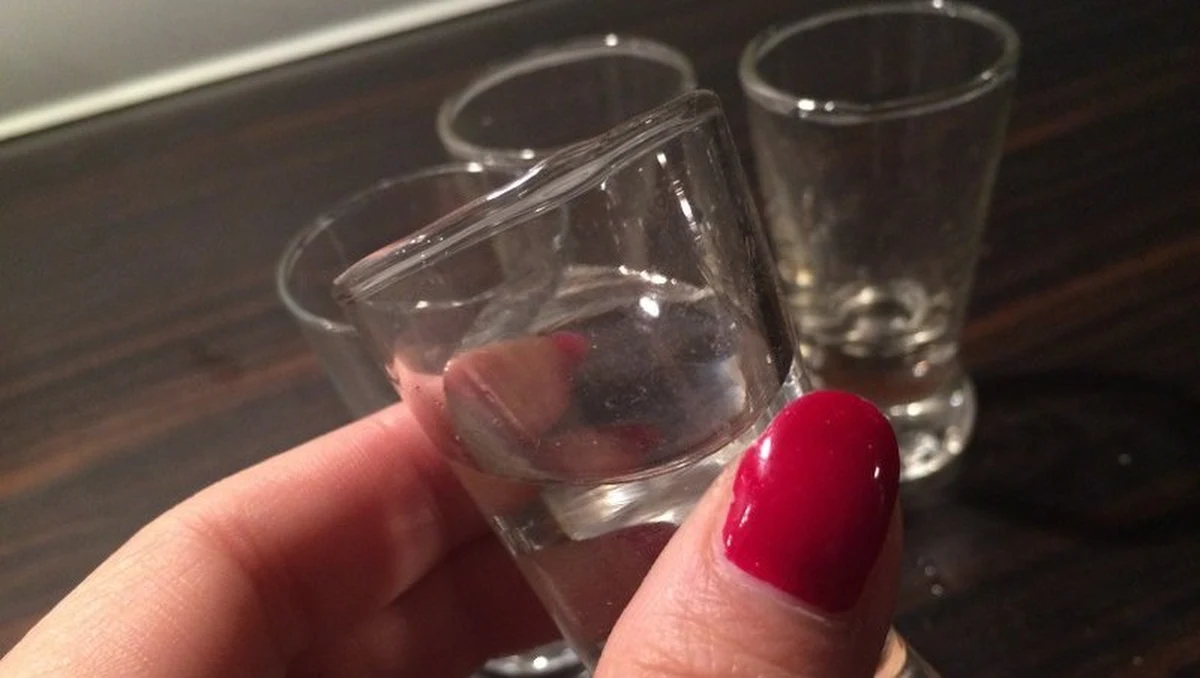 Dwie pijane kobiety zatrzymane ze kolizję na parkingu w Chorzowie. Pierwsza z nich "uczyła" drugą jeździć. Obie staną teraz przed sądem.