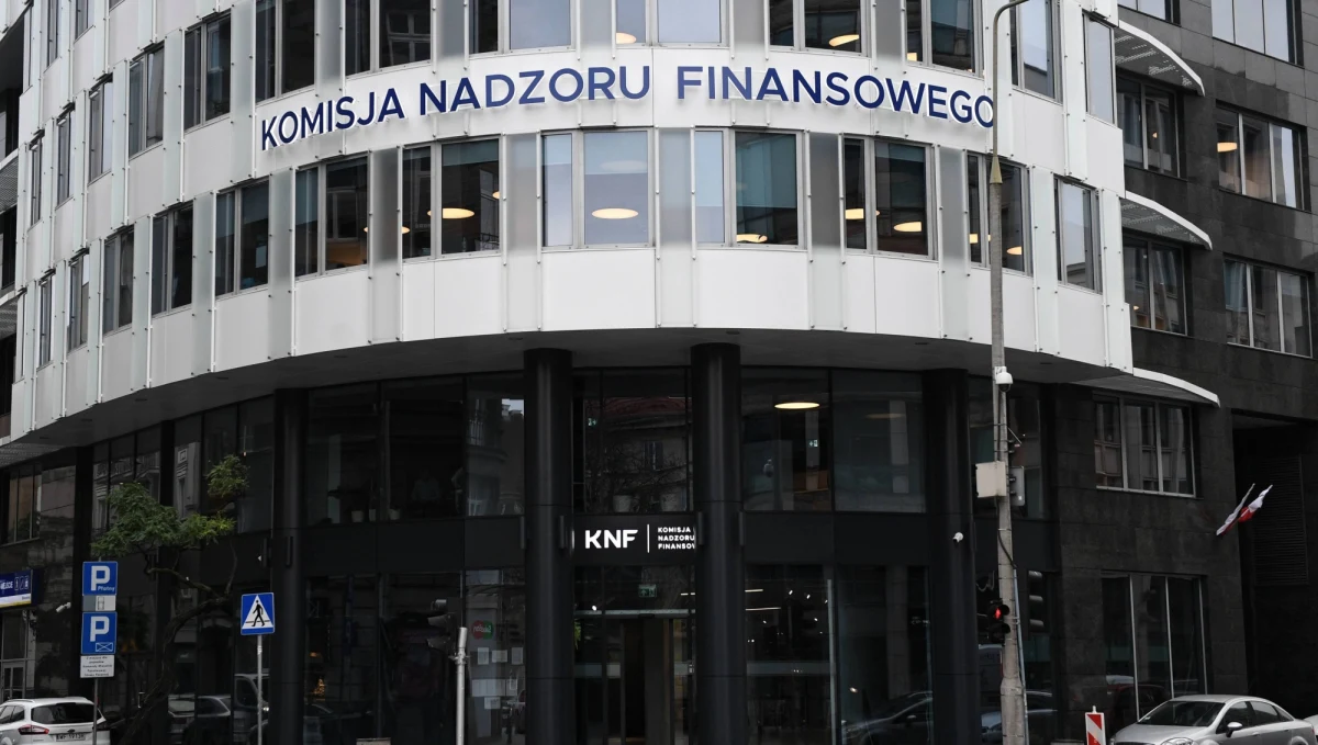 Ruszyła wielka kontrola wewnętrzna w Komisji Nadzoru Finansowego. Sprawdzi ona nie tylko działalność całej komisji i jej byłego szefa Marka Chrzanowskiego wobec banków miliardera Leszka Czarneckiego, ale także Zygmunta Solorza - dowiedział się dziennikarz RMF FM Krzysztof Berenda. 