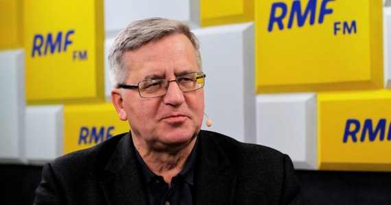 Komisja śledcza ws. afery KNF? "Trzeba wyjaśnić okoliczności tej sprawy" - mówi gość Popołudniowej rozmowy w RMF FM Bronisław Komorowski. Zdaniem byłego prezydenta, moment jest zły, bo PiS nie dopuści do powstania takiej komisji, ale według Bronisława Komorowskiego: popełnia błąd. 