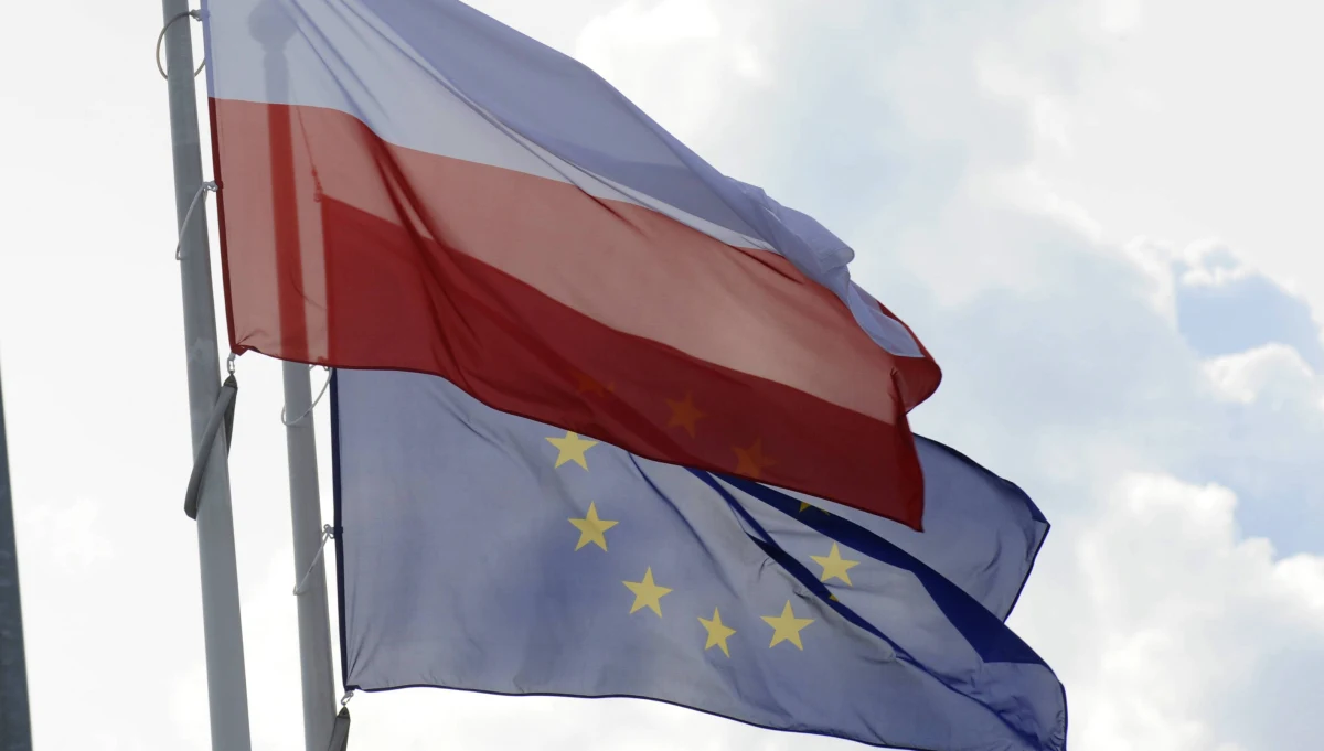 Polska przekazała swoją odpowiedź Komisji Europejskiej w sprawie wykonania postanowienia TSUE o Sądzie Najwyższym – poinformowały polskie źródła dyplomatyczne w rozmowie z dziennikarką RMF FM Katarzyną Szymańską-Borginon. Polska miała czas do północy. 