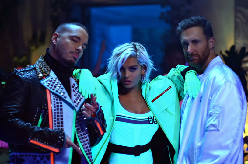 Bebe Rexha i J Balvin to goście nowego teledysku Davida Guetty do singla "Say My Name". Numer promuje płytę francuskiego producenta "7". 