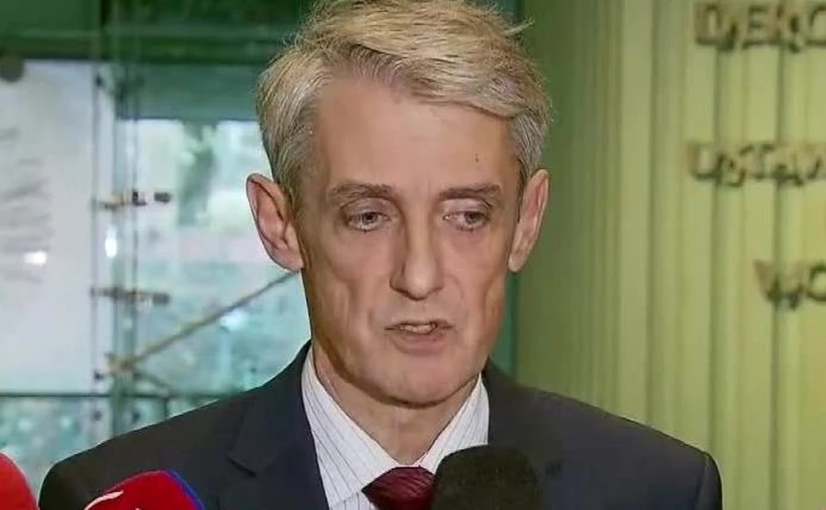 Można wstępnie powiedzieć, że treść nowelizacji ustawy o SN eliminuje najpoważniejsze zastrzeżenia formułowane m.in. przez Sąd Najwyższy pod adresem tej ustawy - powiedział w środę rzecznik prasowy Sądu Najwyższego sędzia Michał Laskowski. Jednocześnie sędzia Laskowski ocenił, że trudno aprobować takie tempo prac parlamentarnych, jakie jest w przypadku tych propozycji.