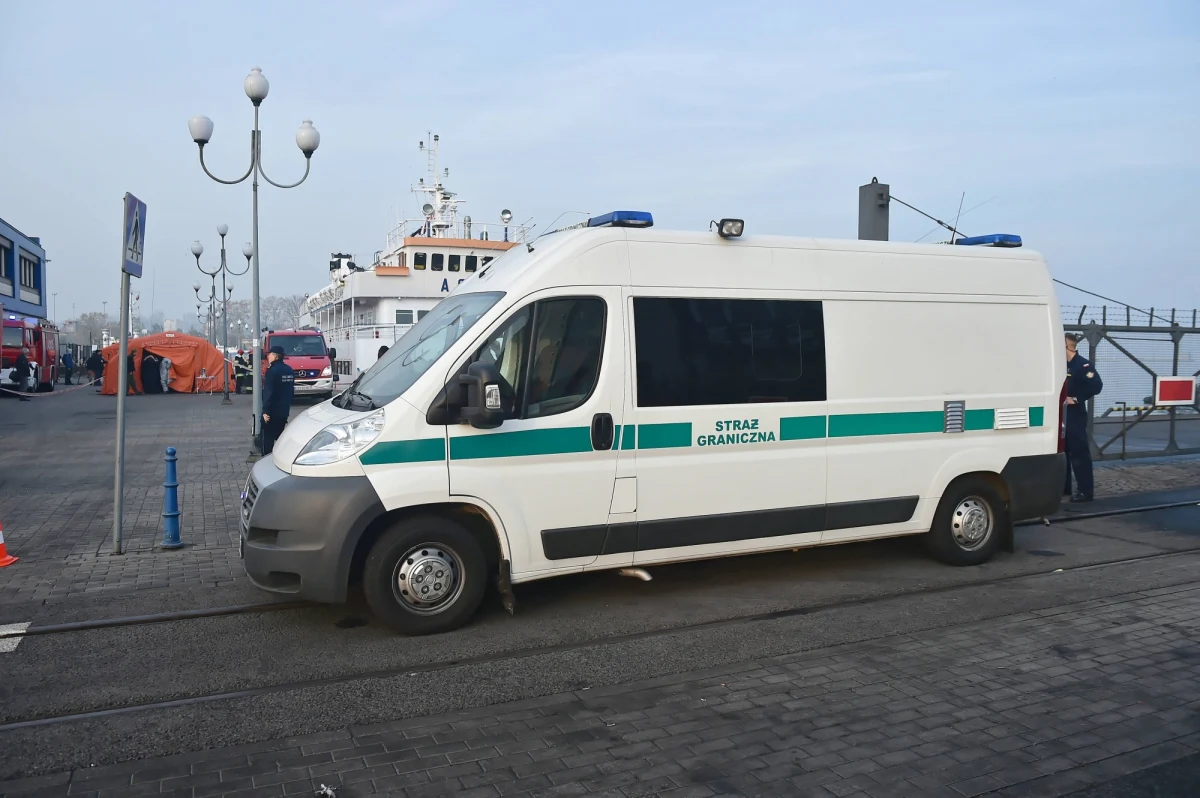 Od dziś, czyli od czwartku, granicę z Niemcami, Litwą, Czechami i Słowacją można przekraczać tylko w wyznaczonych miejscach. Kontrole wprowadzono tymczasowo, a powodem jest szczyt klimatyczny w Katowicach. 