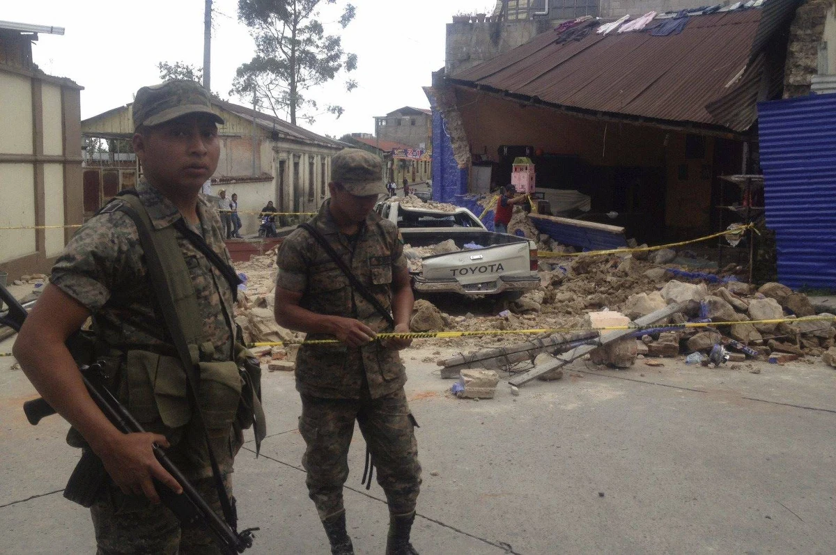 Sąd w Gwatemali skazał byłego żołnierza na 5160 lat więzienia za udział w masakrze 171 osób. Uznawana jest ona za jedną z największych zbrodni popełnionych w czasie 36-letniej wojny domowej (1960-96) w tym kraju. Prokuratorzy poinformowali, że Santos Lopez uczestniczył w 1982 roku w masowych mordach prawie wszystkich mieszkańców, mężczyzn, kobiet i dzieci, w wiosce Dos Erres w departamencie Peten na północy Gwatemali.