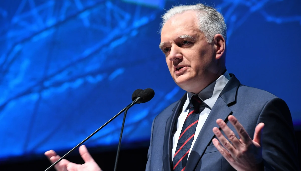 ​Człowiek, któremu zaufaliśmy, zawiódł - powiedział w "Super Expressie" wicepremier, minister nauki i szkolnictwa wyższego Jarosław Gowin, pytany o sprawę KNF. Dodał, że wkrótce poznamy nowego prezesa Komisji Nadzoru Finansowego.