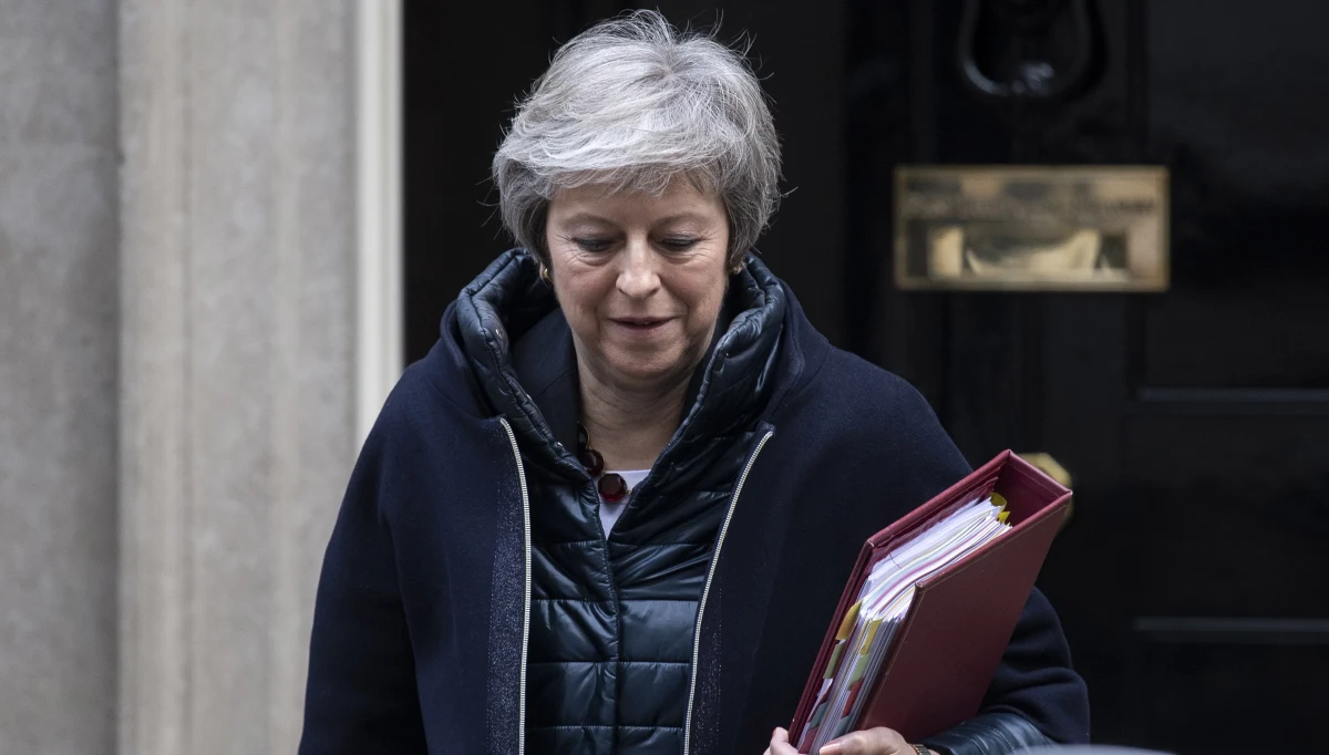 ​Czy dojdzie do niedzielnego szczytu unijnego w sprawie Brexitu? - to pytanie, które zadają brytyjskie media. Rada Europejska zatwierdziła dzisiaj porozumienie zawarte z Londynem w sprawie warunków wyjścia Wielkiej Brytanii ze Wspólnoty. Nie wszystko jednak zapięto na ostatni guzik.