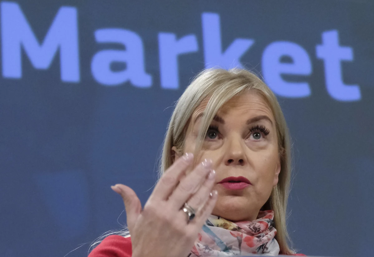 Komisja Europejska uznała, że przyjęta już przez polski Sejm nowelizacja ustawy o Sądzie Najwyższym jest bardzo pozytywna. Pojawia się jednak pewne ale...Aż dwóch unijnych komisarzy odpowiedziało na pytanie, czy nowelizacja wystarczy do wycofania skargi na Polskę z Trybunału Sprawiedliwości Unii Europejskiej. I są to odpowiedzi, które wskazują, że Polska raczej nie ma co liczyć na wycofanie skargi z TSUE. 