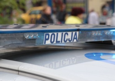 Próbował przejechać policjanta. Są zarzuty dla złodzieja samochodów