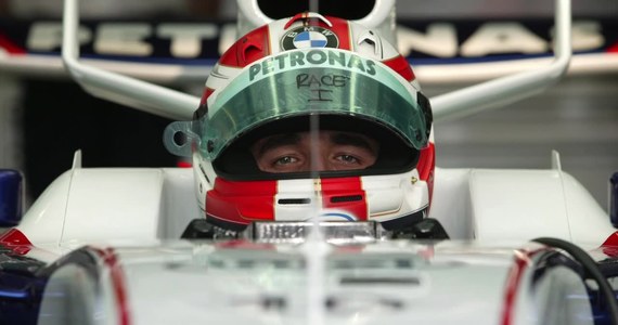 Pięciokrotny mistrz świata Brytyjczyk Lewis Hamilton i Hiszpan Fernando Alonso cieszą się z przyszłorocznego powrotu Roberta Kubicy do startów w Formule 1. Podziw dla Polaka, który będzie jeździł w barwach Williamsa, wyrazili też inni przedstawiciele świata sportu.