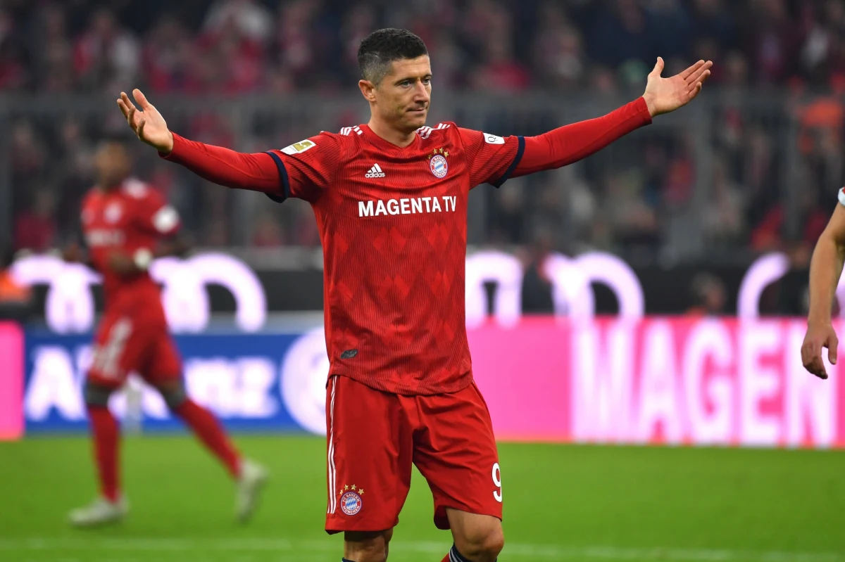 ​Po zgrupowaniu kadry Robert Lewandowski i Marcin Kamiński znów spotkają się na boisku. W 12. kolejce niemieckiej ekstraklasy Bayern Monachium podejmie Fortunę Duesseldorf.