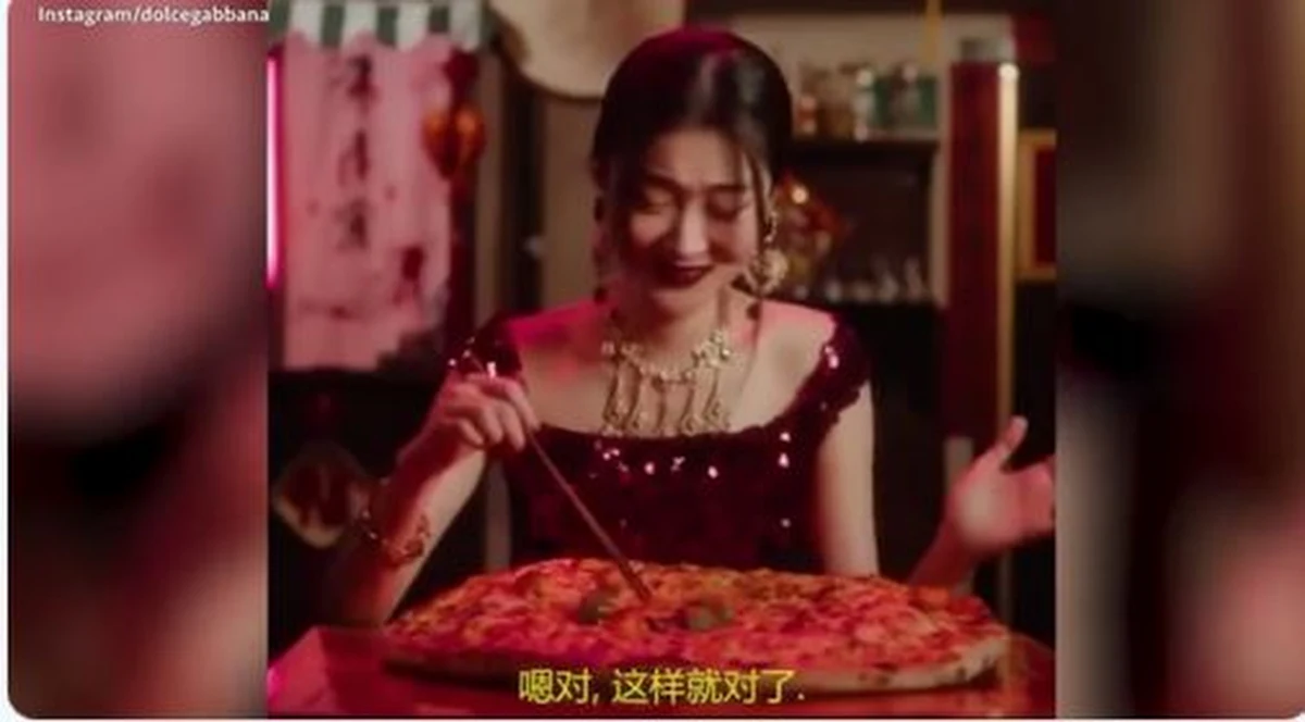 Po tym jak kampania promująca niedoszły pokaz w Szanghaju doprowadziła do kryzysu wizerunkowego marki, Domenico Dolce i Stefano Gabbana opublikowali film z oficjalnymi przeprosinami. Zapewniają w nim o szacunku dla chińskiej kultury. Nagranie trwające półtorej minuty, opublikowane w piątek, zostało umieszczone w chińskim portalu społecznościowym Weibo. 