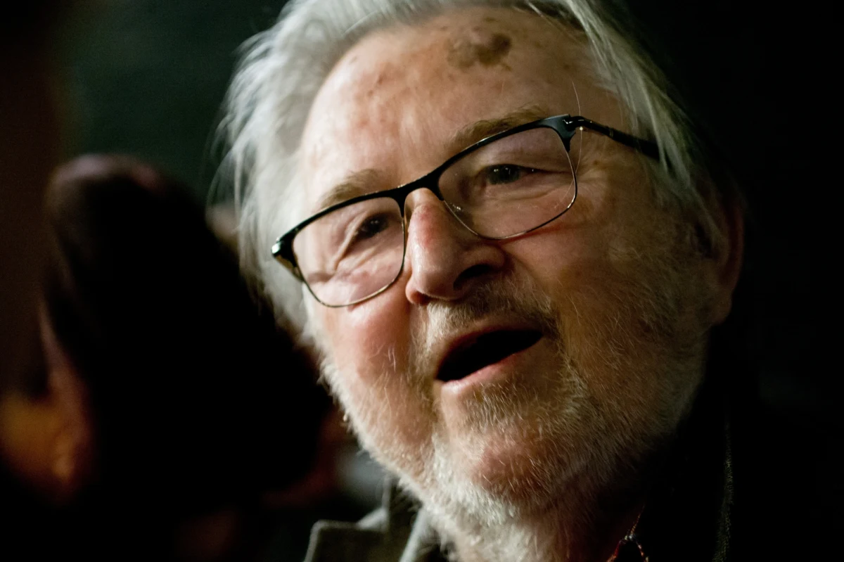 Kazimierz Kutz, wybitny śląski reżyser, w bardzo złym stanie trafił do szpitala w warszawskim Józefowie - donosi "Dziennik Zachodni". Gazeta podaje, że jej ustalenia potwierdził aktor i prezes Związku Artystów Scen Polskich Olgierd Łukaszewicz.