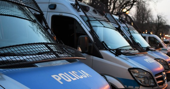 Policjant ze Śląska groził innemu funkcjonariuszowi. Sprawą zajęło się policyjne Biuro Spraw Wewnętrznych. Policjant usłyszał już zarzuty, a teraz czeka go jeszcze zwolnienie z pracy.