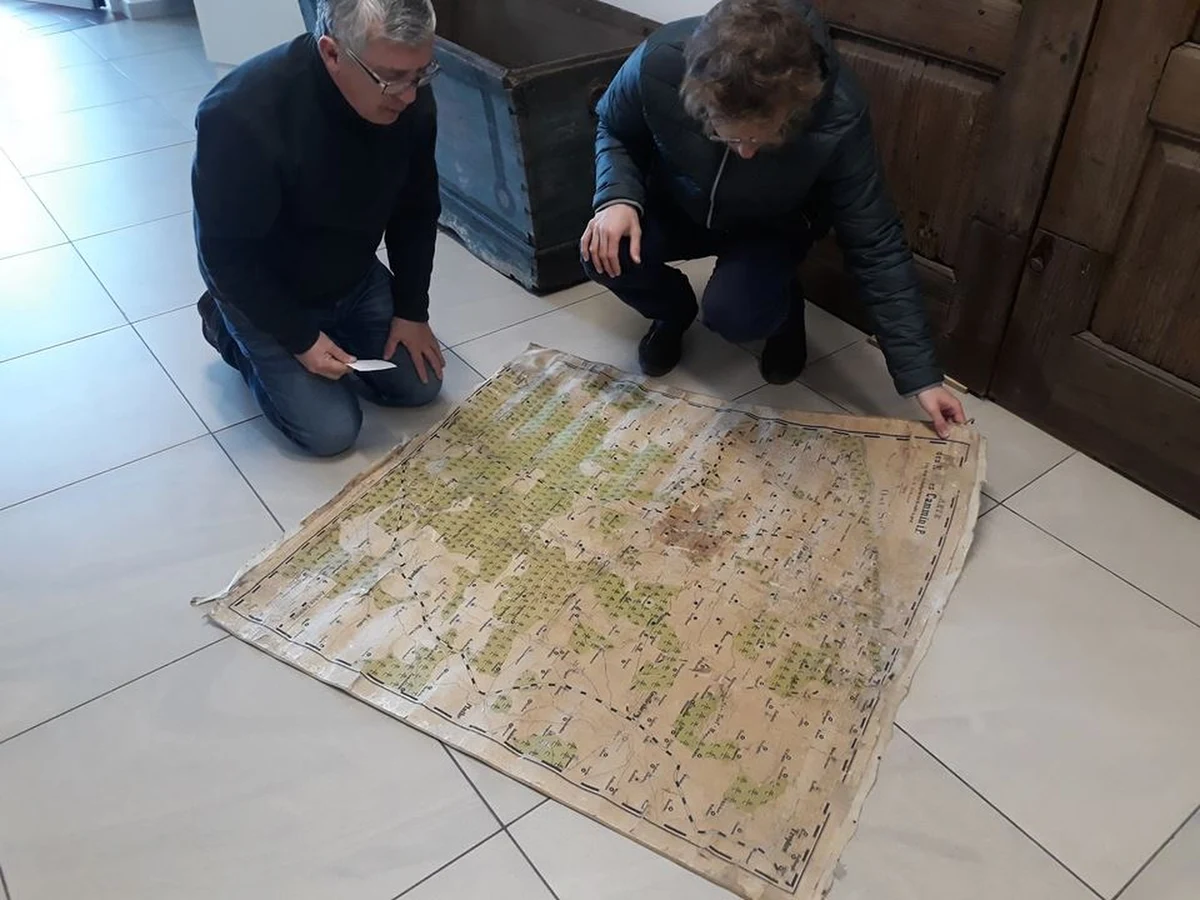 Ostatnie lata przeleżała w piwnicy. Podczas porządków odnaleźli ją pracownicy pogotowia energetycznego i odwieźli wprost do muzeum. Placówka w Kamieniu Pomorskim w Zachodniopomorskiem wzbogaciła się właśnie o mapę z 1888 roku. 