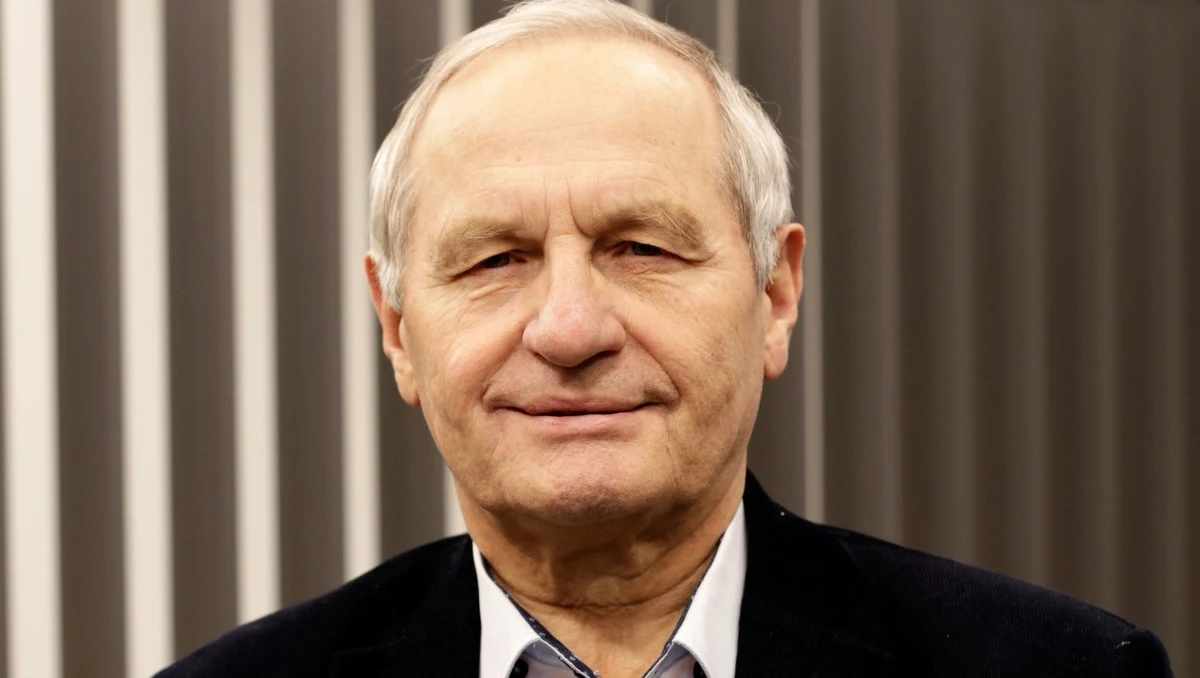 "Putin chyba lubi wykorzystywać okazję, a taka mu się właśnie trafiła" - tak o konflikcie na Morzu Azowskim mówi w Popołudniowej rozmowie w RMF FM gen. Stanisław Koziej. "Po pierwsze Zachód jest w kłopotach, po drugie sama Ukraina jest osłabiona przepychankami związanymi z wewnętrznymi wyborami, a po trzecie u niego samego trochę spada poparcie, a on zawsze wykorzystywał jakieś zewnętrzne zagrożenia do poprawy swego wizerunku" - zauważa gość Marcina Zaborskiego. 