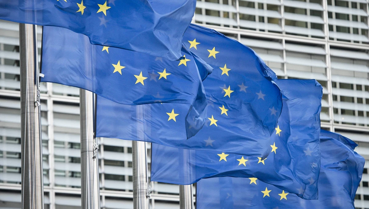 Dwie trzecie Polaków i jeszcze więcej Europejczyków obawia się dezinformacji w internecie przed wyborami do Parlamentu Europejskiego - wynika z badań Eurobarometru. 