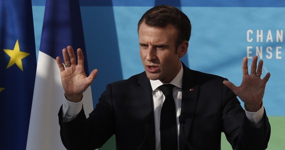 O zakończenie wielkiej fali protestów we Francji zaapelował do ruchu „żółtych kamizelek” prezydent Emmanuel Macron. Szef państwa zapowiedział negocjacje z przedstawicielami tego ruchu. Mają one trwać trzy miesiące.