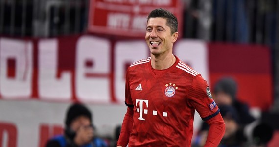 Robert Lewandowski zdobył drugiego gola dla Bayernu w Monachium w meczu piłkarskiej Ligi Mistrzów z Benficą Lizbona. Było to jego 51. w karierze trafienie w tych rozgrywkach, a szóste w tym sezonie. Po bramce Polaka w 51. minucie gospodarze prowadzili 4:1. Wynik na 5:1 ustalił w 76. minucie ustalił Franck Ribery.
