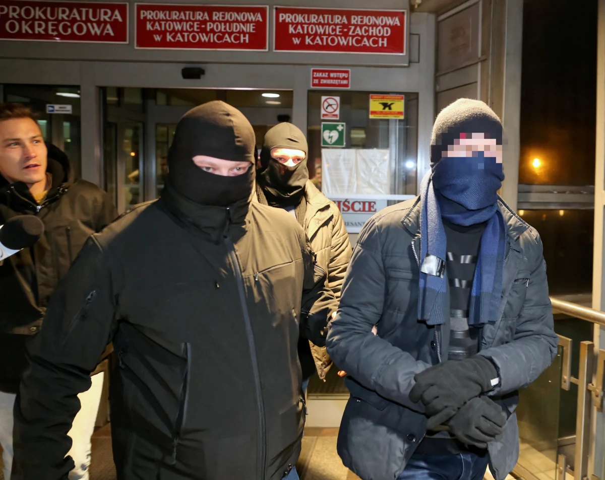 Jest wniosek do sądu o tymczasowe aresztowanie - na dwa miesiące - byłego szefa Komisji Nadzoru Finansowego Marka Ch. Usłyszał on zarzut dotyczący przekroczenia uprawnień przewodniczącego KNF.