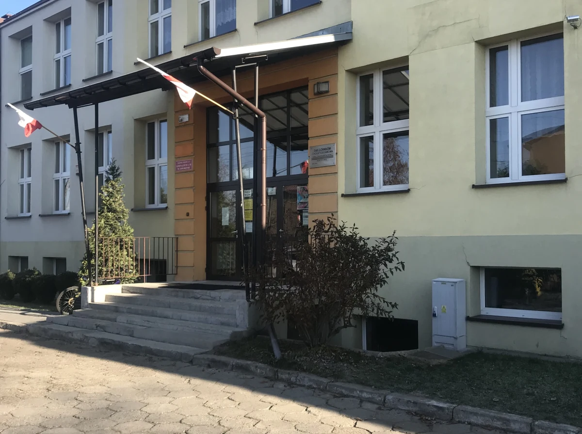Szkoła w Jaworznie-Byczynie została zamknięta do odwołania. Taką decyzję podjęły władze miasta. Przyczyną są szkody górnicze.