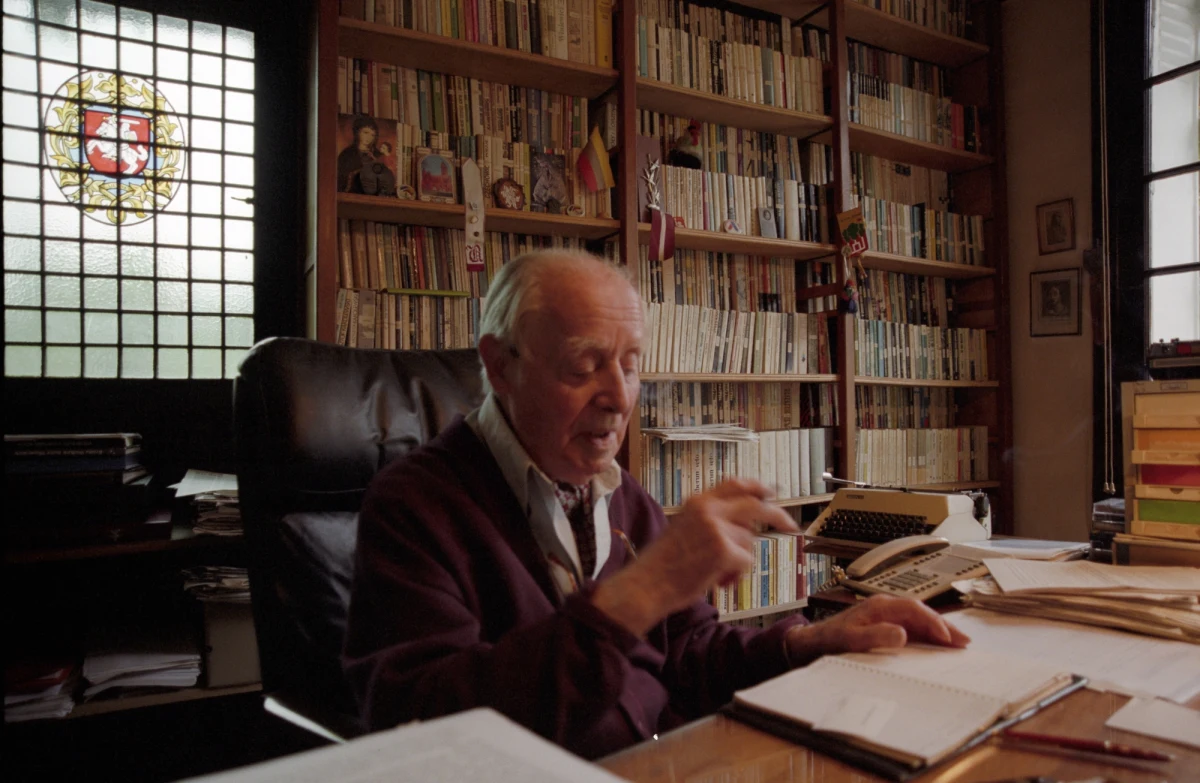 Jedna z ulic w Kijowie będzie nazwana imieniem Jerzego Giedroycia, orędownika współpracy polsko-ukraińskiej i redaktora naczelnego paryskiej „Kultury”. Decyzje podjęła dziś rada miejska ukraińskiej stolicy.