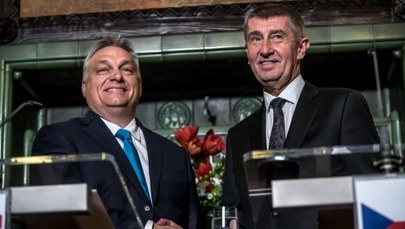 Orban i Babisz razem krytykują KE