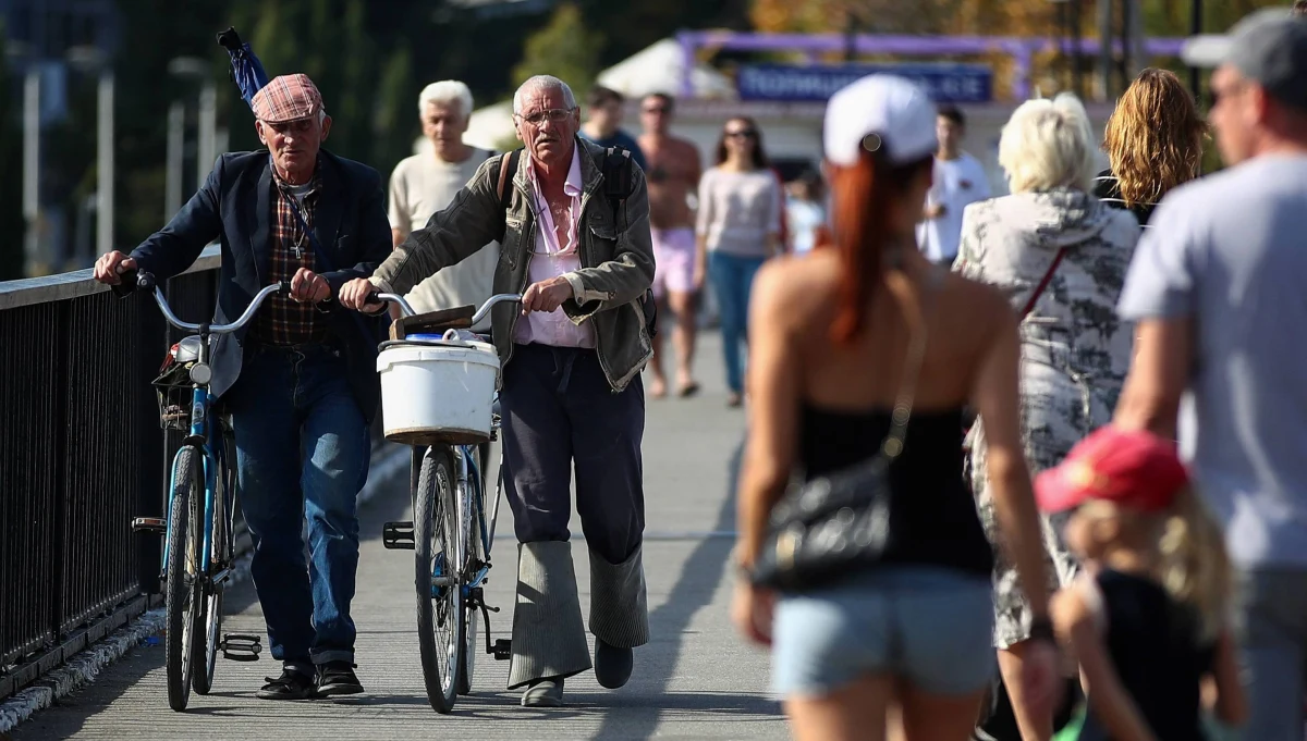 Marzenie. Podróż dookoła świata? Nowy samochód? Dom z ogrodem? A komplet nowych ręczników? Albo "pomarańcze lub jakieś słodycze"? Dla wielu podopiecznych Szlachetnej Paczki nieosiągalnym marzeniem pozostaje to, co inni traktują jako rzeczy codziennego użytku. Na stronie www.szlachetnapaczka.pl wciąż można wybrać rodziny i przygotować dla nich mądrą pomoc lub zdecydować się na wsparcie projektu w inny sposób.