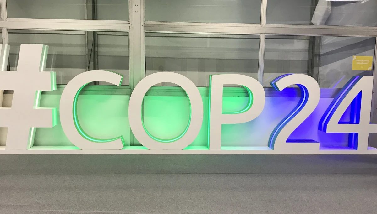 ​Szczyt klimatyczny w Katowicach pod specjalnym nadzorem. W związku z tym wydarzeniem w całym regionie obowiązuje pierwszy stopień alarmu antyterrorystycznego. Ale także w miejscu, gdzie toczyć się będą obrady wprowadzono surowe zasady bezpieczeństwa.