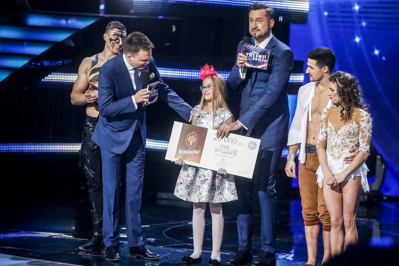 Emilia Nowak to 12-latka, która od castingu zachwycała jurorów i telewidzów. Uczestniczka otarła się o zwycięstwo 11. edycji "Mam talent", zdobywając drugie miejsce.  