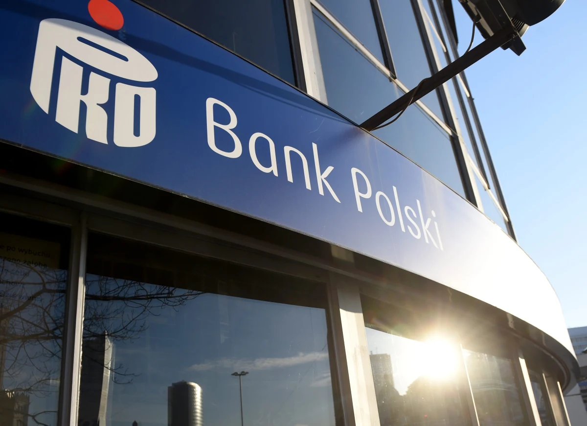 W poniedziałkowe popołudnie występowały problemy z logowaniem do serwisu iPKO - zaalarmowali nas o tym słuchacze na Gorącą Linię RMF FM. PKO Bank Polski wydał komunikat w tej sprawie. Podkreślono w nim, że występują "losowe utrudnienia". Kilka godzin później sytuacja wróciła do normy. 