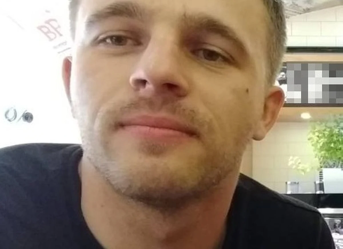 Policjanci z warszawskiej Pragi szukają 27-letniego Piotra Rysaka. Mężczyzna ostatni raz był widziany 30 listopada. 