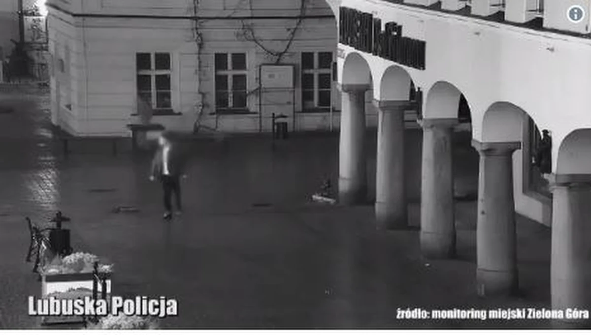 Zielonogórscy policjanci zatrzymali mężczyznę, który najpierw rzucił się na przejeżdżającą piaskarkę, a potem na jej kierowcę. Jak się okazało, był pijany. Atak zarejestrowały kamery monitoringu. 