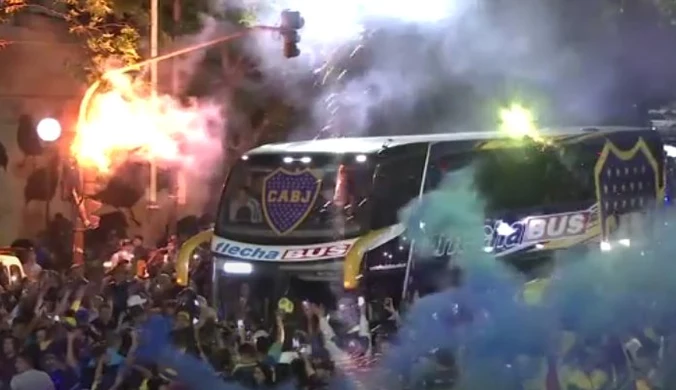 Copa Libertadores. Fani Boca Juniors pożegnali zespół przed finałem. Wideo